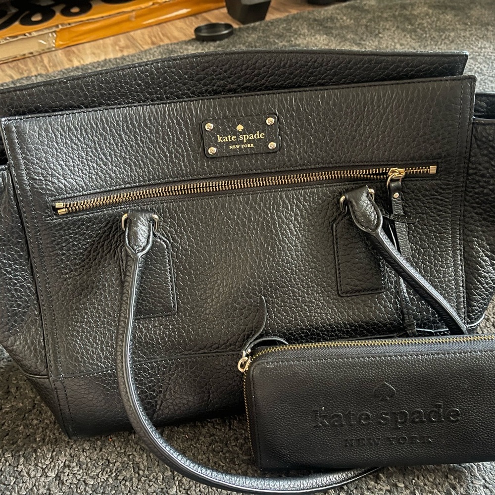 Black Kate Spade purse